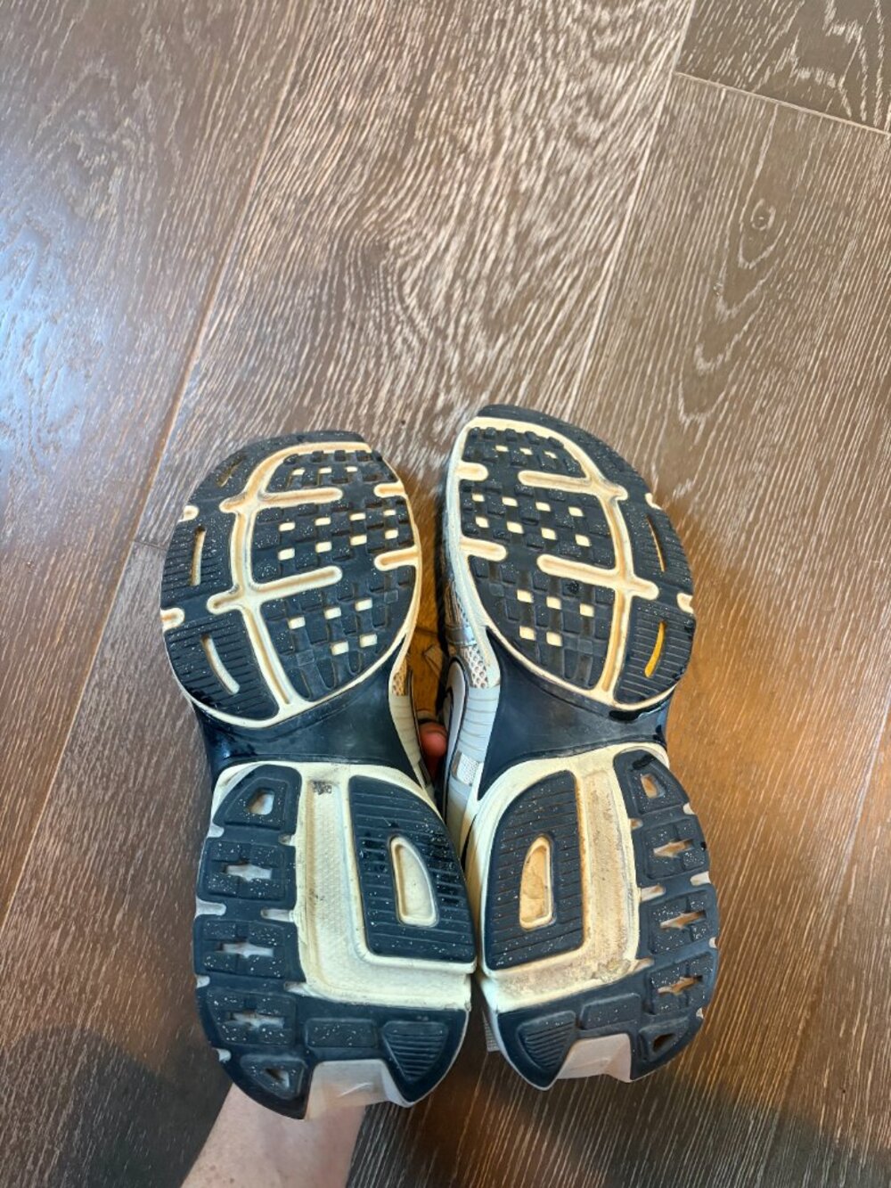 Nike V2K Run Women's Sneaker - Picture 6 of 10